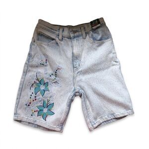 Vintage 90s NWT Anti-Basic Daily Jeans Acid Wash Floral Embroidered Shorts  3/4